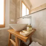 Country - Free Breakfast - Air Conditioning - Wifi 4*