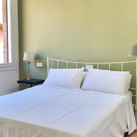 Country - Free Breakfast - Air Conditioning - Wifi Bed & Breakfast