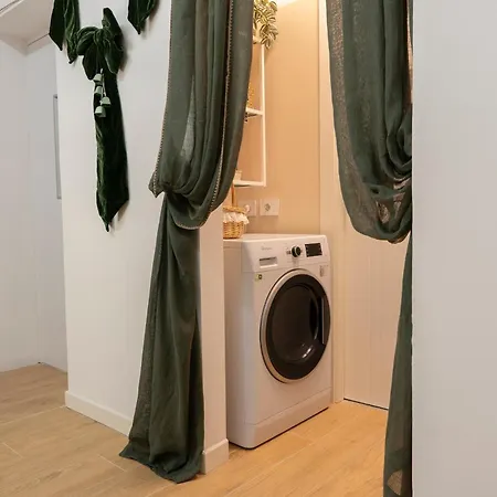 Country - Free Breakfast - Air Conditioning - Wifi Bed & Breakfast