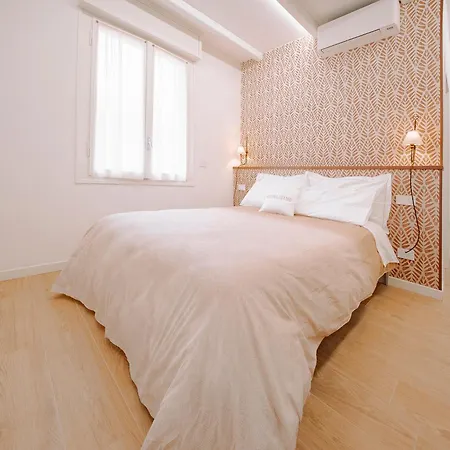 Country - Free Breakfast - Air Conditioning - Wifi Bed & Breakfast 4*