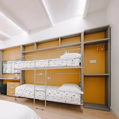 Country - Free Breakfast - Air Conditioning - Wifi Bed & Breakfast 4*
