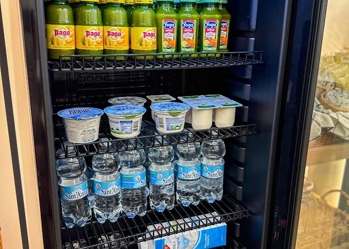 Country - Free Breakfast - Air Conditioning - Wifi 住宿加早餐酒店 梅迪奇纳