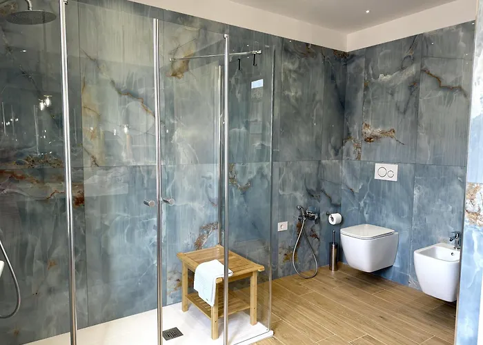 Country - Free Breakfast - Air Conditioning - Wifi