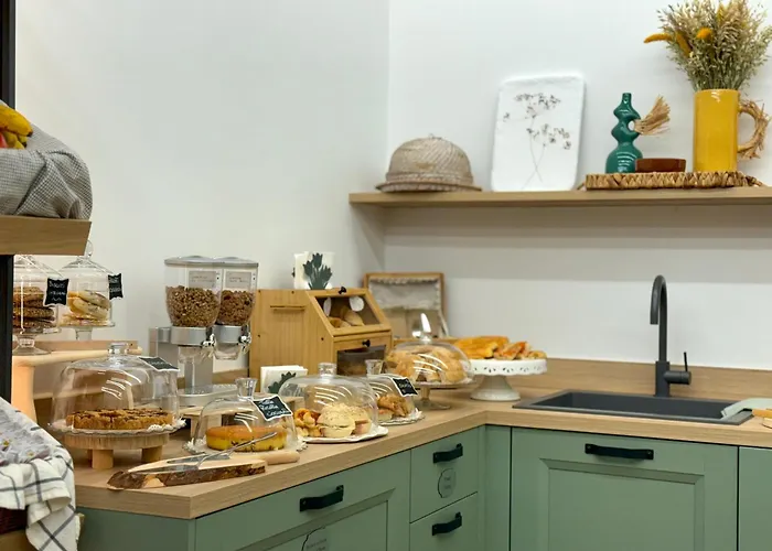 Country - Free Breakfast - Air Conditioning - Wifi Bed & Breakfast 3*