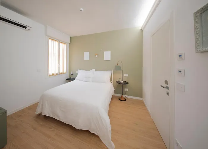 Country - Free Breakfast - Air Conditioning - Wifi 3*