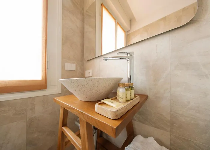 Country - Free Breakfast - Air Conditioning - Wifi 3*