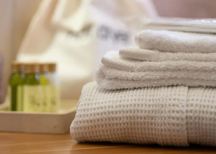 Country - Free Breakfast - Air Conditioning - Wifi