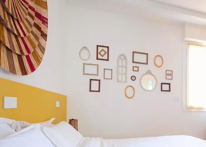 Country - Free Breakfast - Air Conditioning - Wifi Bed & Breakfast